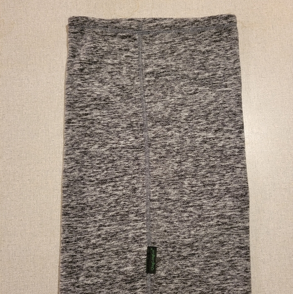 Levi's Beanie Hat (bonus fleece neckwarmer) - Picture 6 of 6